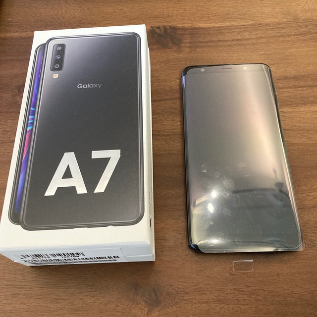 64GBシリーズSAMSUNG Galaxy A7 ブラック SM-A750C