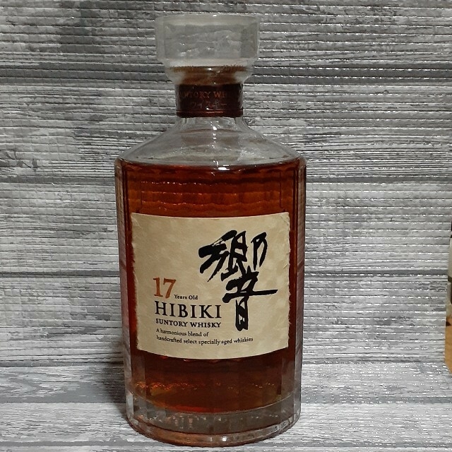 割引発見 サントリー - 響17年(700ml) ウイスキー - www.glutaweis.com