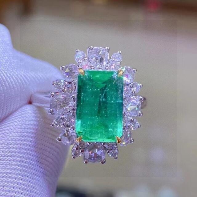 売れ筋オンライン ⭐天然 エメラルド ダイヤ リング k18 2.68ct リング
