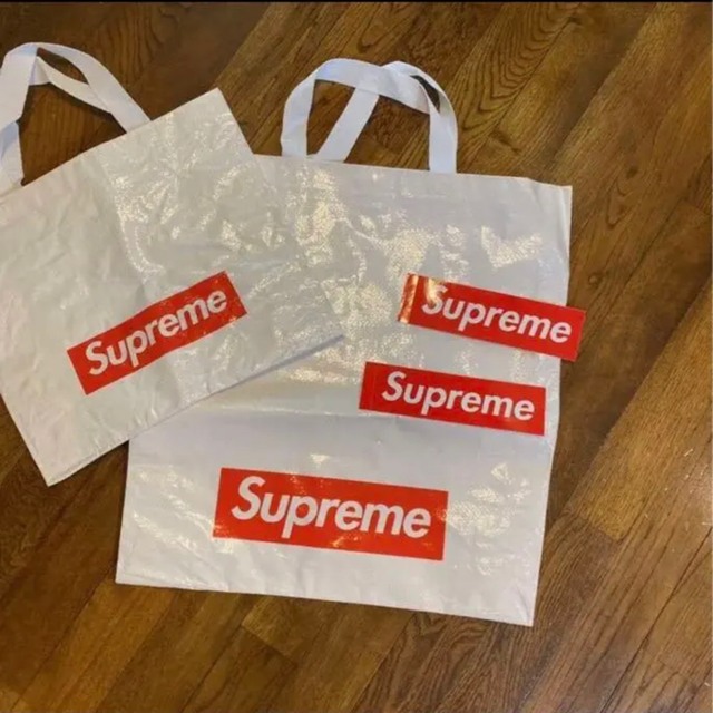 Supreme(シュプリーム)のsupreme ショッパー中小 ステッカー２枚 メンズのバッグ(エコバッグ)の商品写真