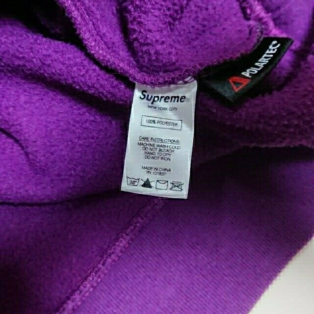 Supreme(シュプリーム)のSupreme Small box Crewneck SWEAT SHIRT メンズのトップス(スウェット)の商品写真