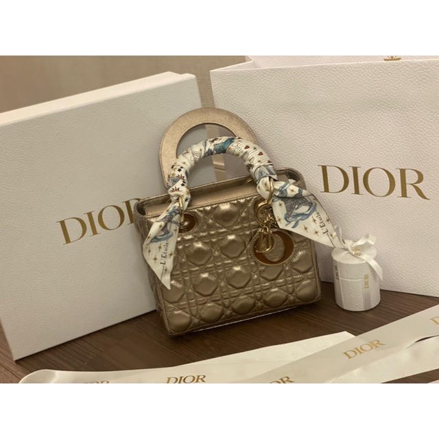 バッグDIOR レディディオール　Lady Dior