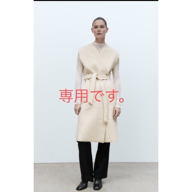 ZARA(ザラ)の【 Sサイズ】ZARA ベルトテクスチャーベスト（ジレ） レディースのトップス(ベスト/ジレ)の商品写真