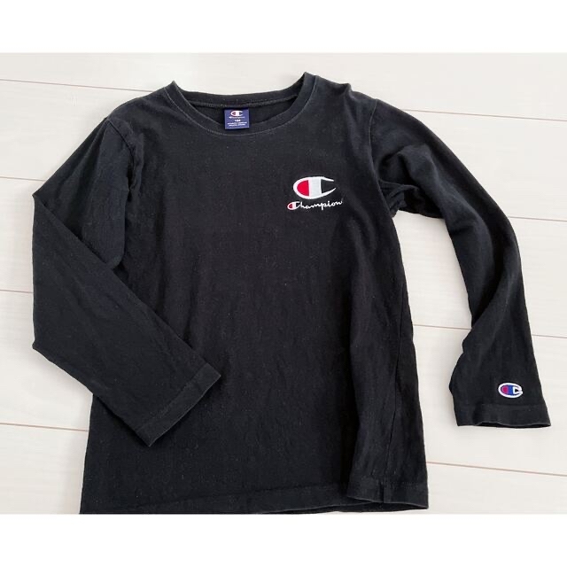 Champion(チャンピオン)のchampion 150 センチ　ロンT とスウェット上下 キッズ/ベビー/マタニティのキッズ服男の子用(90cm~)(Tシャツ/カットソー)の商品写真