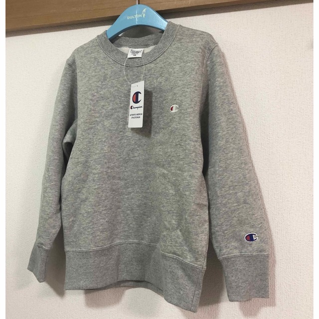 Champion(チャンピオン)の新品 champion キッズ裏起毛トレーナー オックスフォードグレー　140㎝ キッズ/ベビー/マタニティのキッズ服男の子用(90cm~)(Tシャツ/カットソー)の商品写真