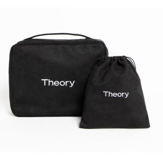 セオリー(theory)のtheory セオリー　トラベルパッケージ　ノベルティ　ラージサイズ(ポーチ)