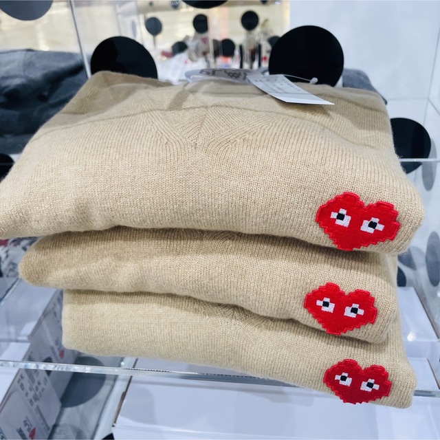 COMME des GARCONS(コムデギャルソン)の【新作】COMME des GARCONS x INVADERレディースセーター レディースのトップス(ニット/セーター)の商品写真