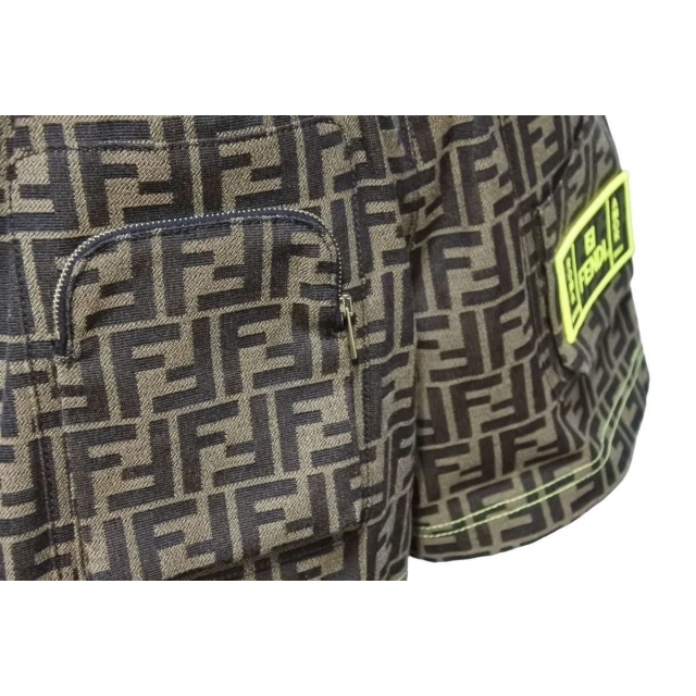 ベンチ 収納付 FENDI フェンディ ショートパンツ ズッカ柄 ネオン