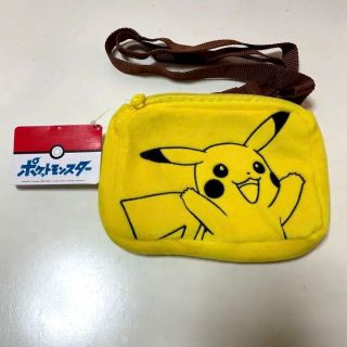 ポケモンプレミアムお出かけピカチュウ　ミニショルダーバッグ(ポーチ)