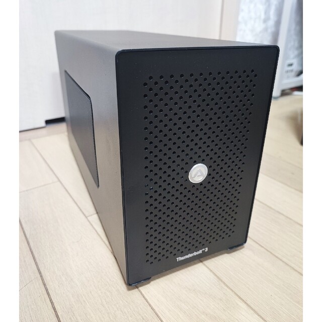 AKiTiO Node Thunderbolt3 eGFX BOX スマホ/家電/カメラのPC/タブレット(PCパーツ)の商品写真