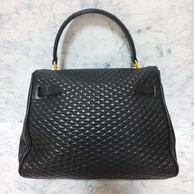 BALLY クロア型ハンドバッグ ラムスキン キルティングレザー tv