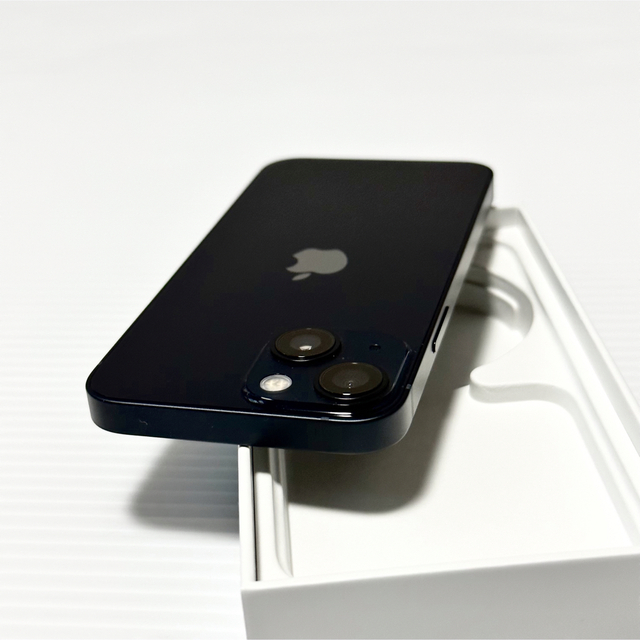 ❶未開封品　NEW アップル iPhone13 128GB 人気のミッドナイト