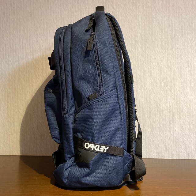 Oakley(オークリー)の（リュック）OAKLEY  メンズのバッグ(バッグパック/リュック)の商品写真
