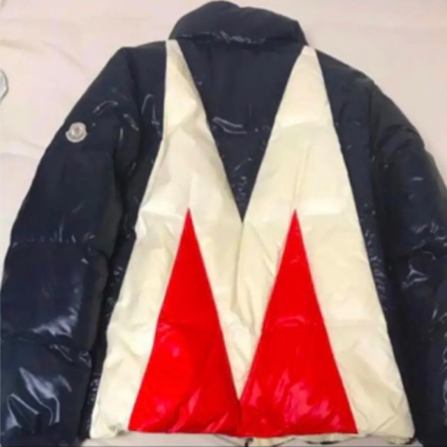 MONCLER ダウンジャケット    値下げ交渉ありです！