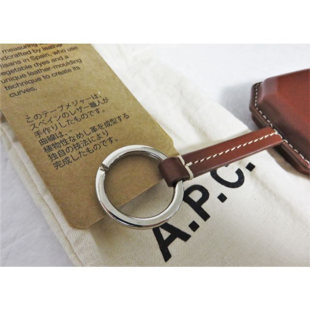 A.P.C(アーペーセー)の定価2万 A.P.C. AMBRE テープ メジャー 150cm 牛革 巻尺 レディースのファッション小物(その他)の商品写真