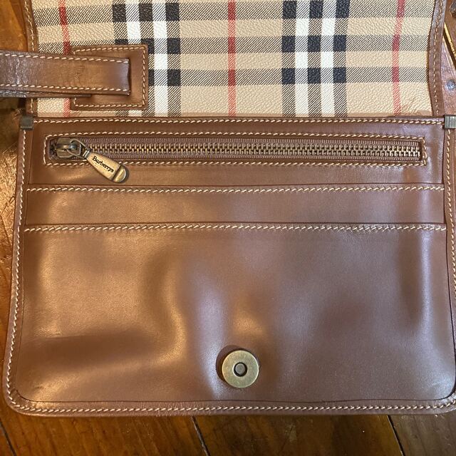 BURBERRY(バーバリー)のBurberry セカンドバッグ　クラッチバッグ レディースのバッグ(クラッチバッグ)の商品写真