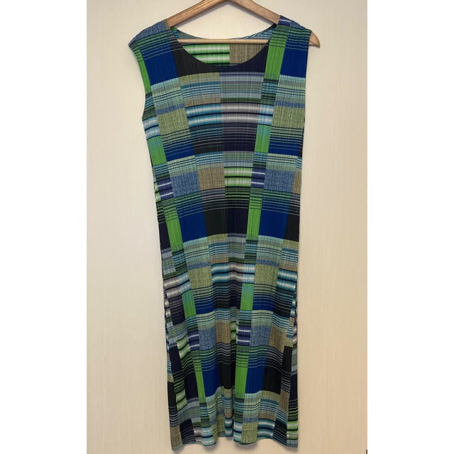 PLEATS PLEASE ISSEY MIYAKE - プリーツプリーズ イッセイミヤケ