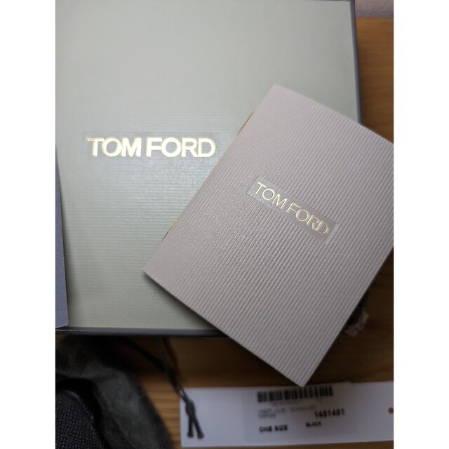 TOM FORD(トムフォード)のTOM FORD iphone12 12pro ケース　グレインレザー　ブラック メンズのメンズ その他(その他)の商品写真