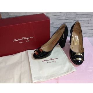 サルヴァトーレフェラガモ(Salvatore Ferragamo)の値下げ❗ 美   品  サルヴァトーレフェラガモ パンプス(ハイヒール/パンプス)