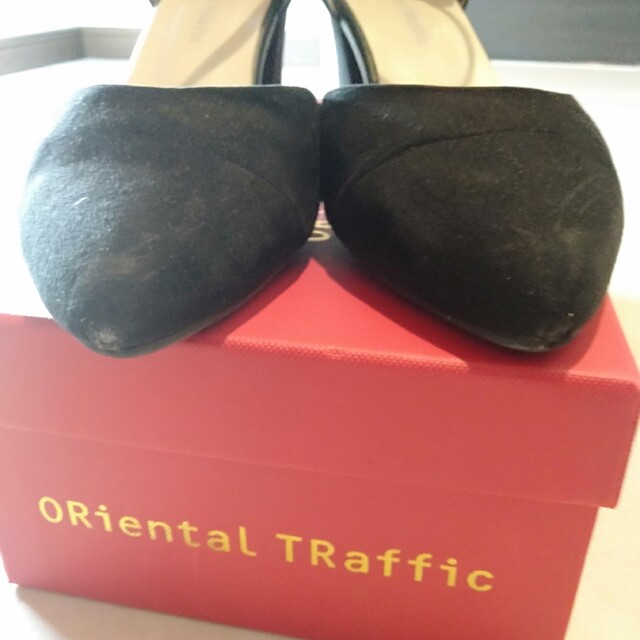 ORiental TRaffic(オリエンタルトラフィック)のオリエンタルトラフィック　黒ブラックスエードセパレートパンプス レディースの靴/シューズ(ハイヒール/パンプス)の商品写真