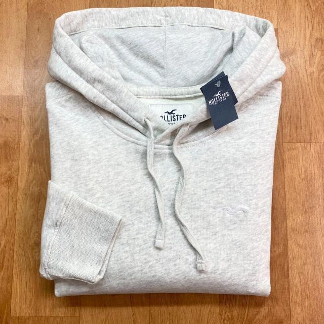 Hollister(ホリスター)の新品【メンズS】★ホリスター★人気のワンポイント無地パーカー/グレー メンズのトップス(パーカー)の商品写真