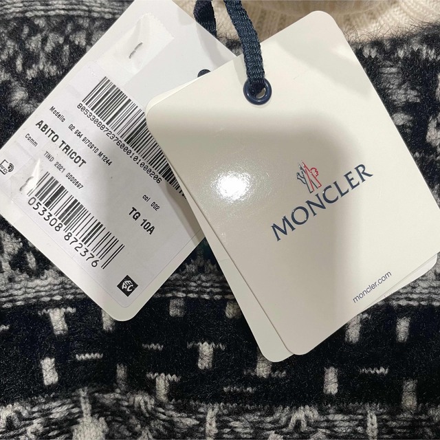 MONCLER(モンクレール)の◆新品未使用◆MONCLER KIDS  タートルネックニットワンピース　10a キッズ/ベビー/マタニティのキッズ服女の子用(90cm~)(ワンピース)の商品写真