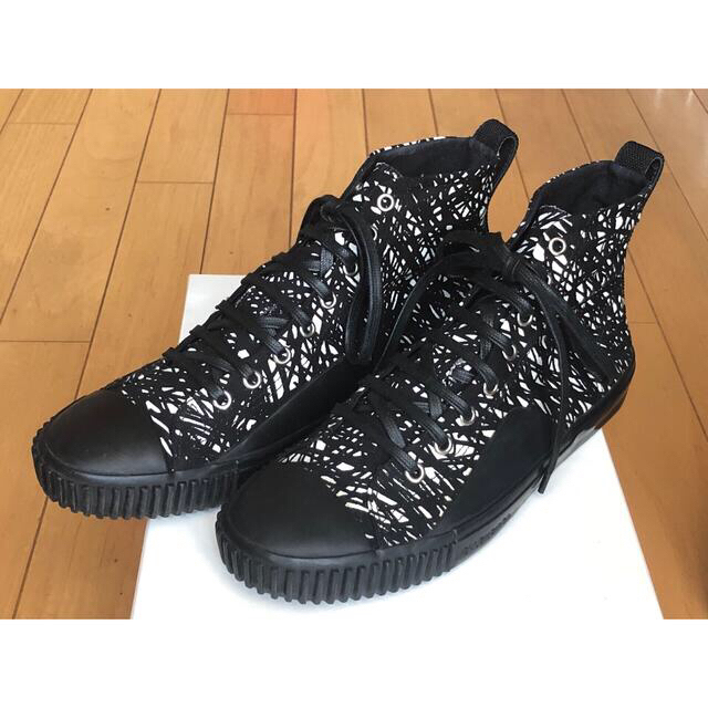 BALENCIAGA ノイズ柄ハイカットスニーカー