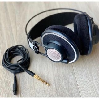 AKG アーカーゲー　K702 オープンエア型ヘッドフォン　中古美品　おまけ付き(ヘッドフォン/イヤフォン)