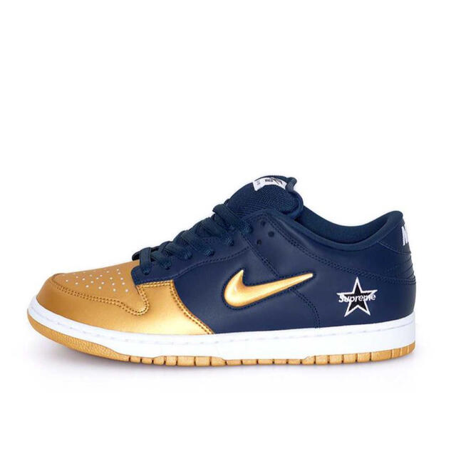 NIKE(ナイキ)のSupreme NIKE DUNK LOW METALLIC GOLD NAVY メンズの靴/シューズ(スニーカー)の商品写真