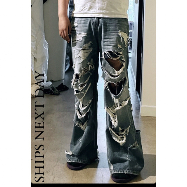 Balenciaga - デストロイバギーデニム ジーンズの通販 by @'s shop Balenciaga - デストロイバギーデニム ジーンズの通販 by @'s shop