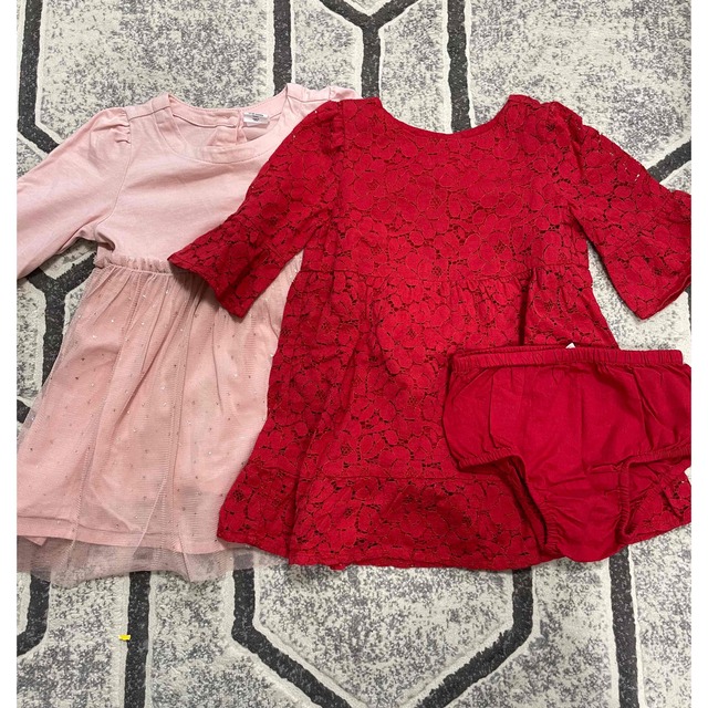 babyGAP(ベビーギャップ)の Baby GAP ワンピ　２点セット キッズ/ベビー/マタニティのベビー服(~85cm)(ワンピース)の商品写真