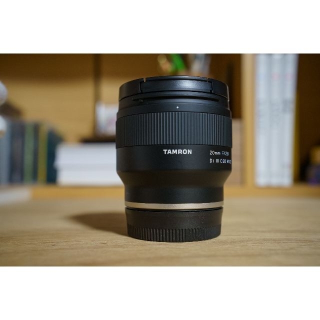 TAMRON 20mm F/2.8 Di III OSD M1：2 F050