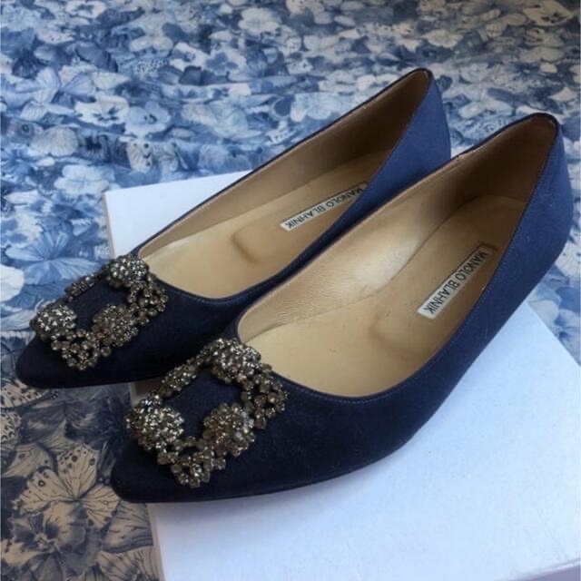 MANOLO BLAHNIK ハンギシフラットシューズ-