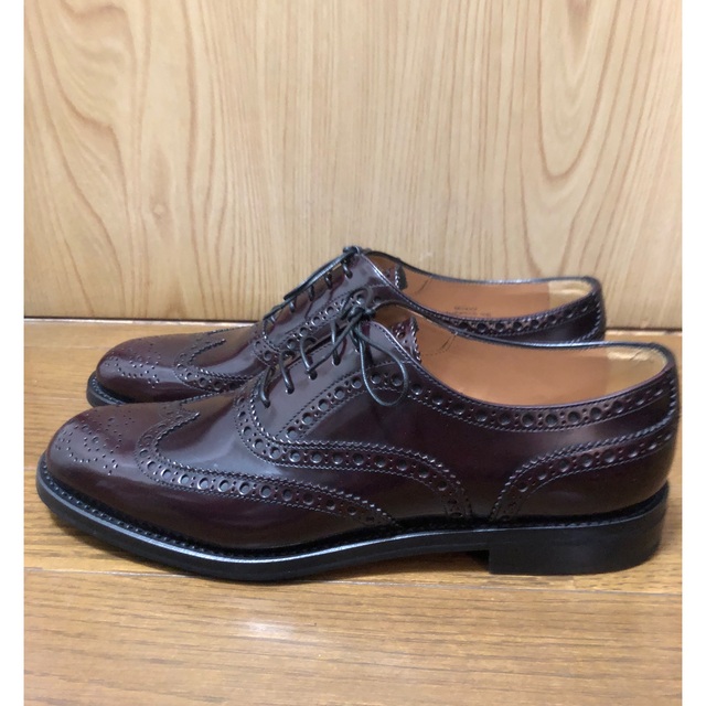 Church's(チャーチ)の未使用 Church's BURWOOD 25cmブラウン ウィングチップ レディースの靴/シューズ(ローファー/革靴)の商品写真