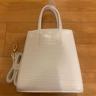 カスタネ(Kastane)の【最終値下げ】カスタネ ノベルティ 2WAY型押しBAG ホワイト(ショルダーバッグ)