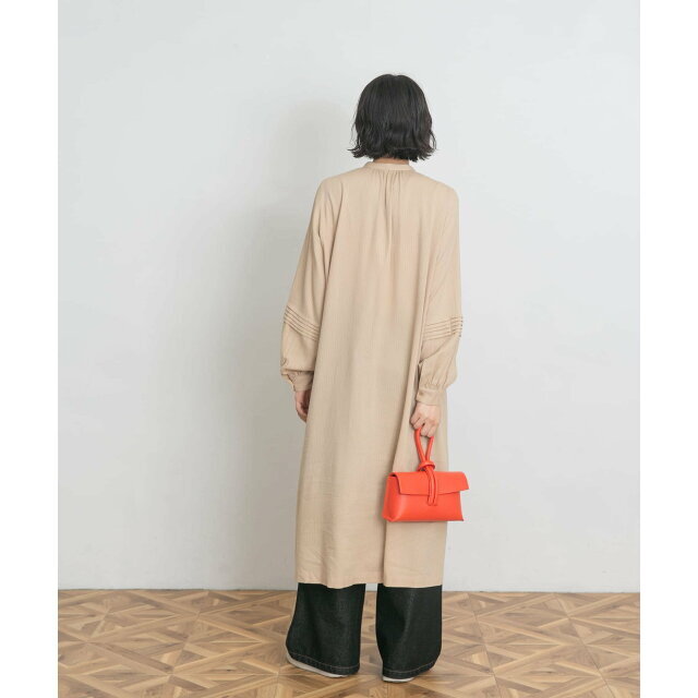 UR Lab.(アーバンリサーチラボ)の【BEIGE】タックシャツワンピース レディースのワンピース(ロングワンピース/マキシワンピース)の商品写真