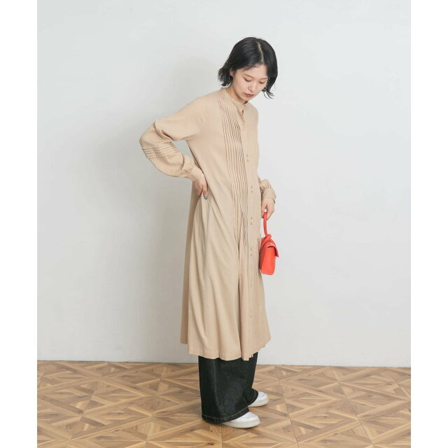 UR Lab.(アーバンリサーチラボ)の【BEIGE】タックシャツワンピース レディースのワンピース(ロングワンピース/マキシワンピース)の商品写真