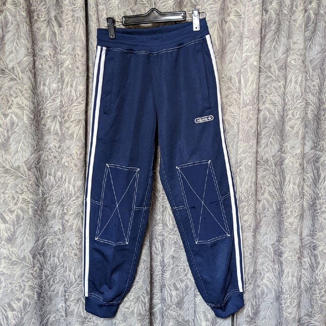 adidasｵﾘｼﾞﾅﾙｽ ﾊﾟｯﾁ付ﾄﾗｯｸﾊﾟﾝﾂ ｼﾞｬｰｼﾞﾊﾟﾝﾂ