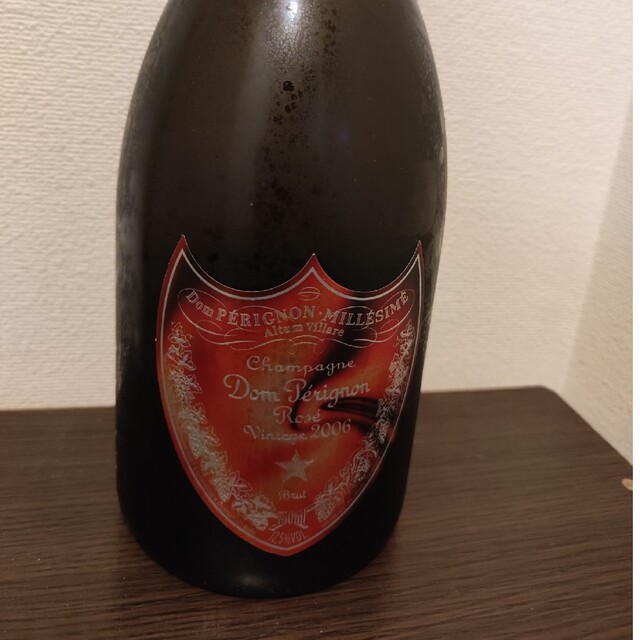 Dom Pérignon(ドンペリニヨン)の限定品　レディ・ガガコラボ　ドンペリ（ドン・ペリニョン）ロゼ　2006 食品/飲料/酒の酒(その他)の商品写真