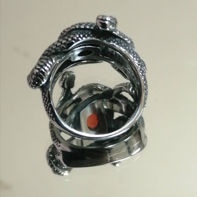 【SALE】リング メンズ ダブル スネーク レッド 赤目 蛇 指輪 22号 レディースのアクセサリー(リング(指輪))の商品写真