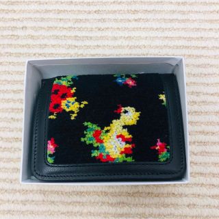 FEILER - フェイラー ハイジ 三つ折り財布 完売品 箱無しの通販 FEILER - フェイラー ハイジ 三つ折り財布 完売品 箱無しの通販