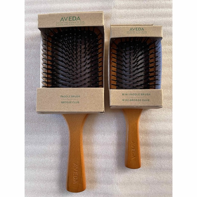 美品】 アヴェダ AVEDA パドルブラシ 小 マッサージ 頭皮ケア 90117002