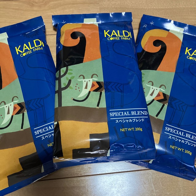 KALDI(カルディ)のカルディ　スペシャルブレンド　KALDIコーヒー粉　3袋　新品未開封‼️ 食品/飲料/酒の飲料(コーヒー)の商品写真