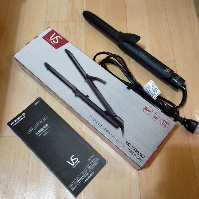 Vidal Sassoon VSI-2550/KJ スマホ/家電/カメラの美容/健康(ヘアアイロン)の商品写真