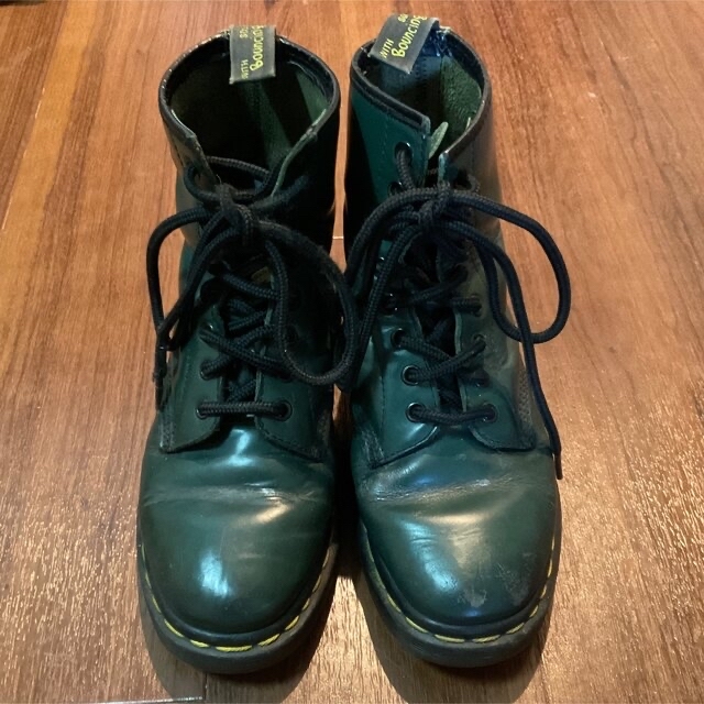 Dr.Martens(ドクターマーチン)のDr.Martens 8ホール　グリーン　英国製　vintage レディースの靴/シューズ(ブーツ)の商品写真