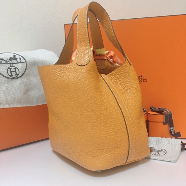 美品★正規品 エルメス HERMES ピコタンロックPM □M刻印