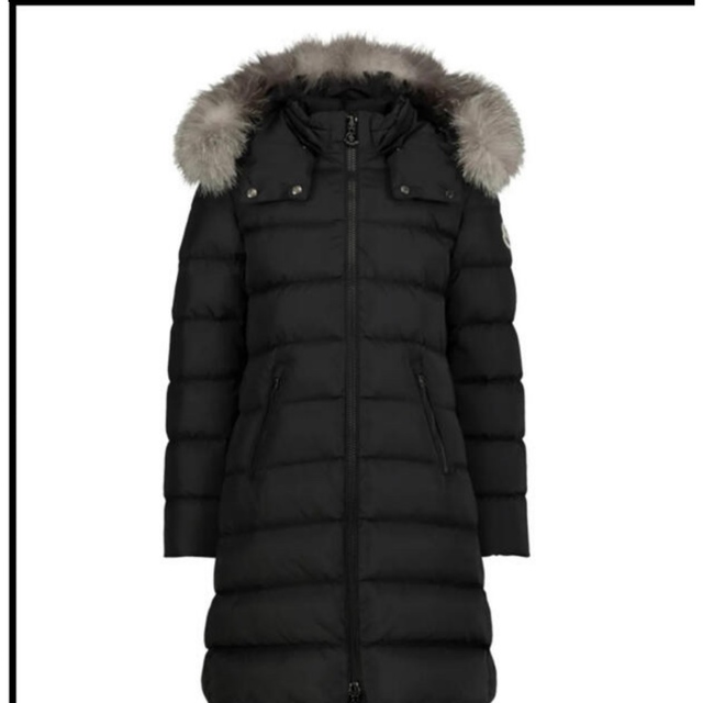 MONCLER(モンクレール)の新品 モンクレール ABELLE　FOXファー　ブラック 12A キッズ/ベビー/マタニティのキッズ服女の子用(90cm~)(コート)の商品写真