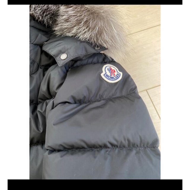 MONCLER(モンクレール)の新品 モンクレール ABELLE　FOXファー　ブラック 12A キッズ/ベビー/マタニティのキッズ服女の子用(90cm~)(コート)の商品写真