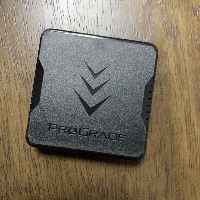 PROGRADE CFexpress ダブルスロットルカードリーダー