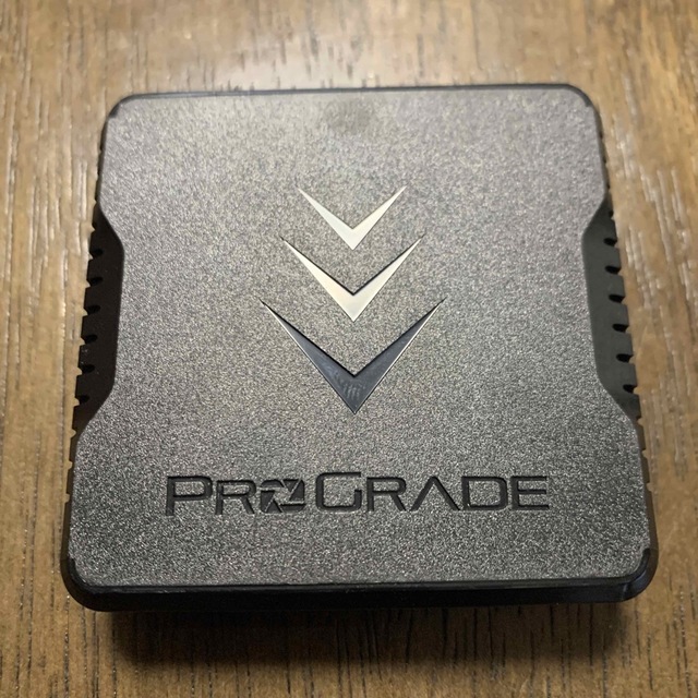 PROGRADE CFexpress ダブルスロットルカードリーダー